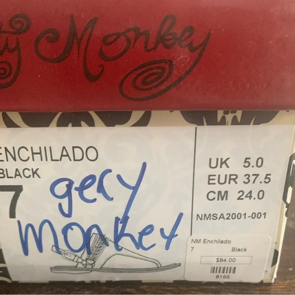 🙊🙊Naughty Monkey- Gray/Black‎ Enchilado Sandal-NWOT.